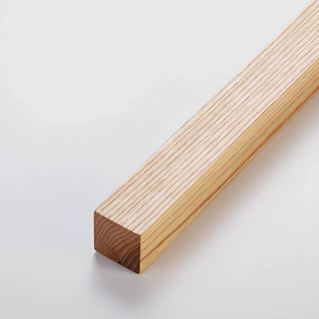 Linden Wooden LED Floor Lamp – close-up of the wood grain corner